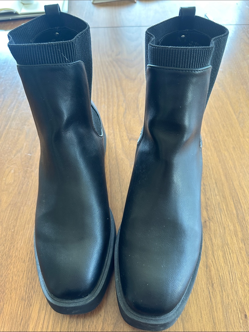 KENNETH COLE Chelsea Boot - Picture 5 of 10